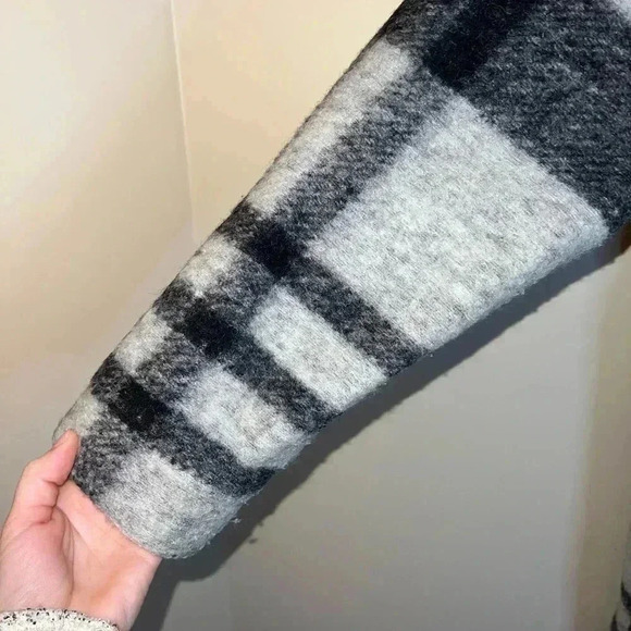 Madewell Black and Gray Plaid Teddy Jacket - Picture 3 of 16